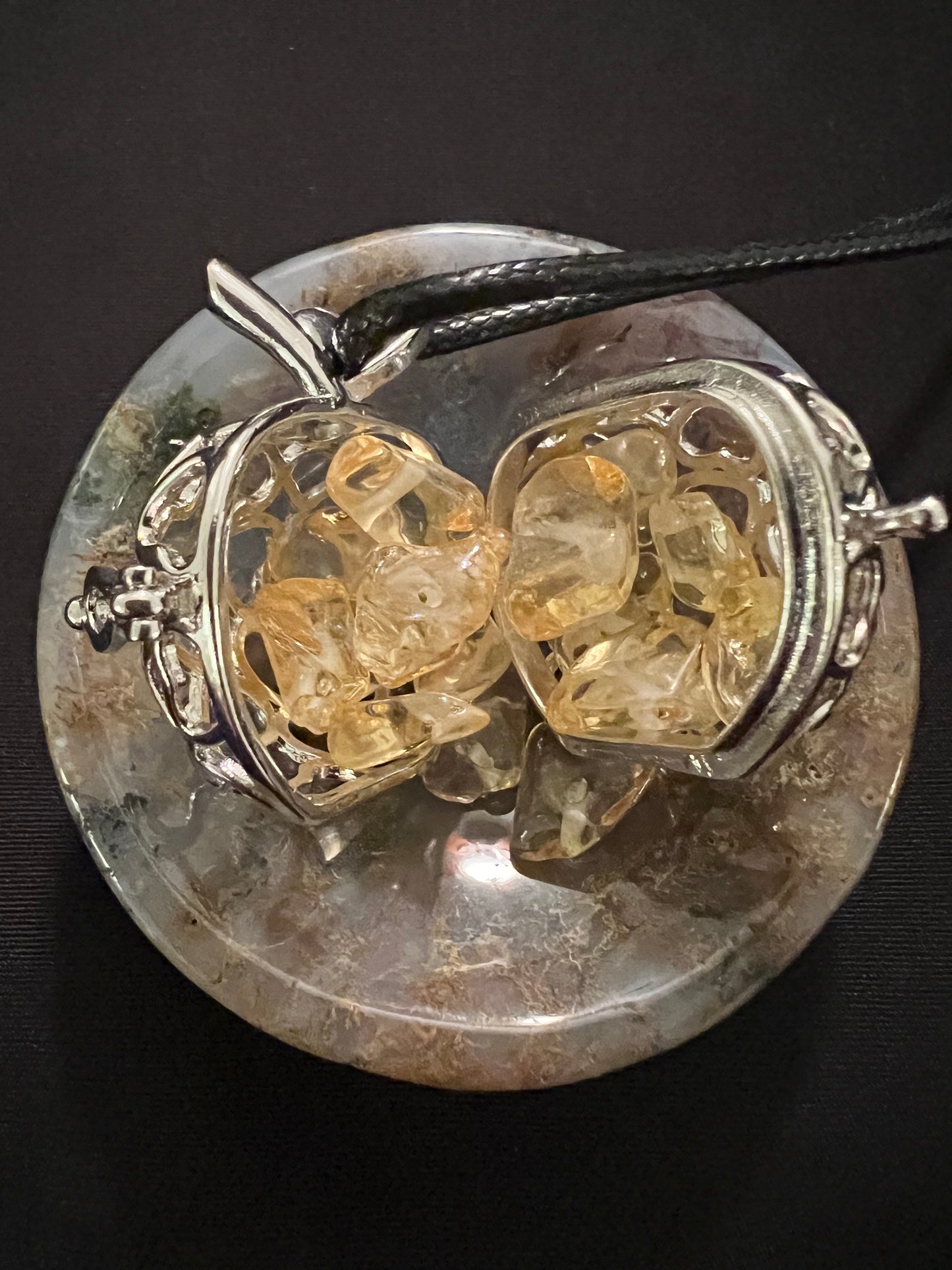 Apple Pendant (Crystal Cage)